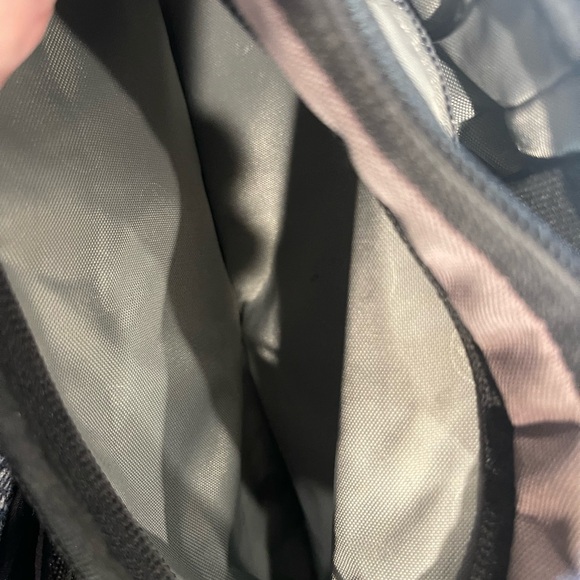 PACSAFE Crossbody Antitheft Travel bag - Picture 7 of 10